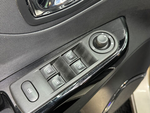 Captur 0.9 TCE 90CH STOP&START ENERGY INTENS ECO&sup2; 2014 occasion 57185 CLOUANGE