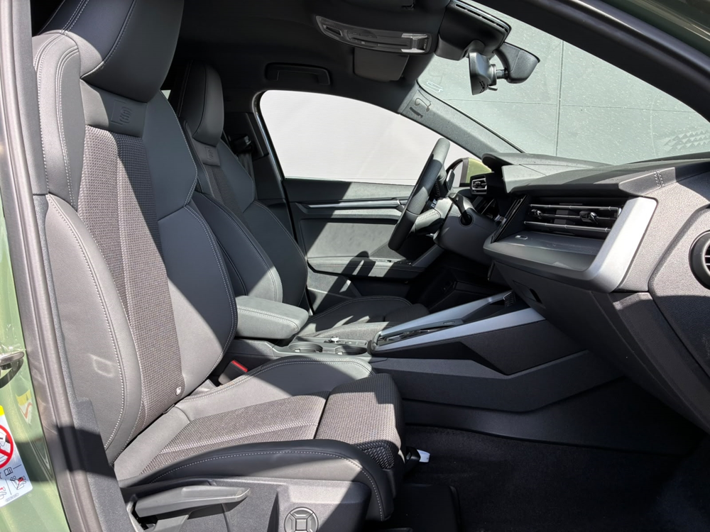 A3 1.5 TFSI 150CH HYBRIDE S LINE S TRONIC 7 2026 occasion 31670 Lab&egrave;ge
