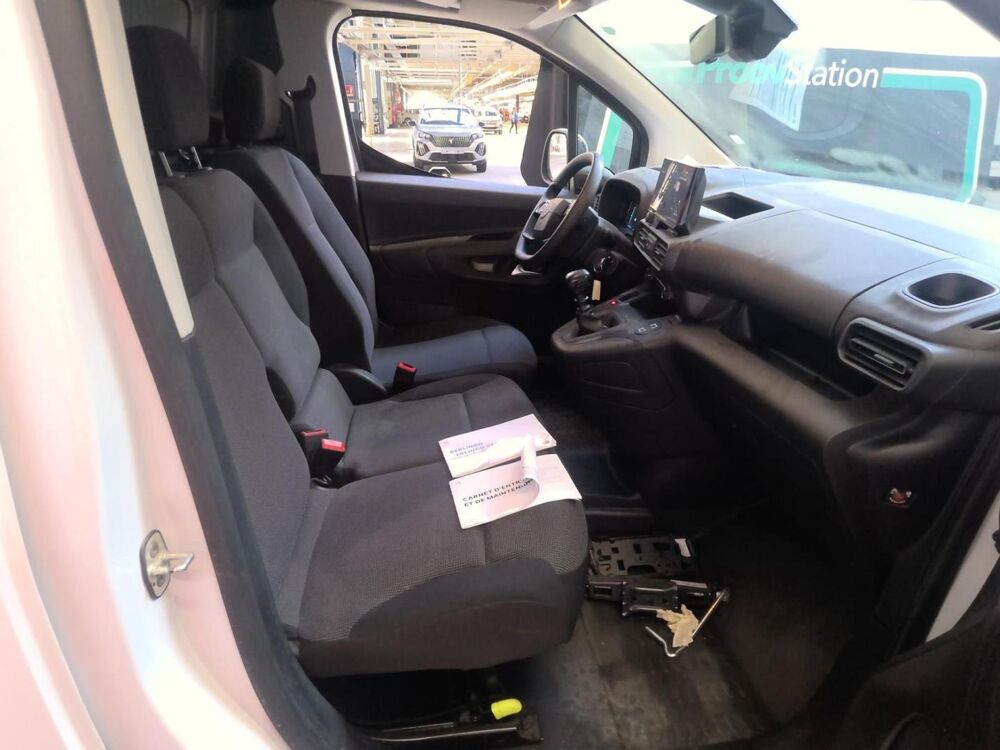 Berlingo XL 950kg BlueHDi 100ch S&S Pack Premium Connect / 14900&curren; HT 2024 occasion 82000 Montauban