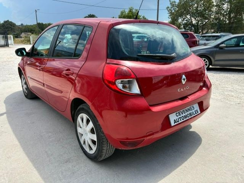 Clio III 1.5 DCI 75CH AUTHENTIQUE CLIM 5PORTES DISTRIBUTION NEUVE 2012 occasion 30360 V&eacute;z&eacute;nobres