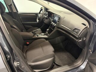 M&eacute;gane 1.3 TCe 140ch FAP Intens EDC 2021 occasion 78520 LIMAY