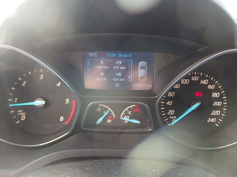 Kuga 2.0 TDCI 140CH FAP TITANIUM 2014 occasion 10600 Savi&egrave;res