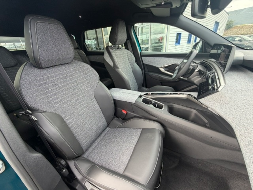 5008 HYBRID 145CH ALLURE E-DCS6  7PLACES 2025 occasion 16400 Puymoyen