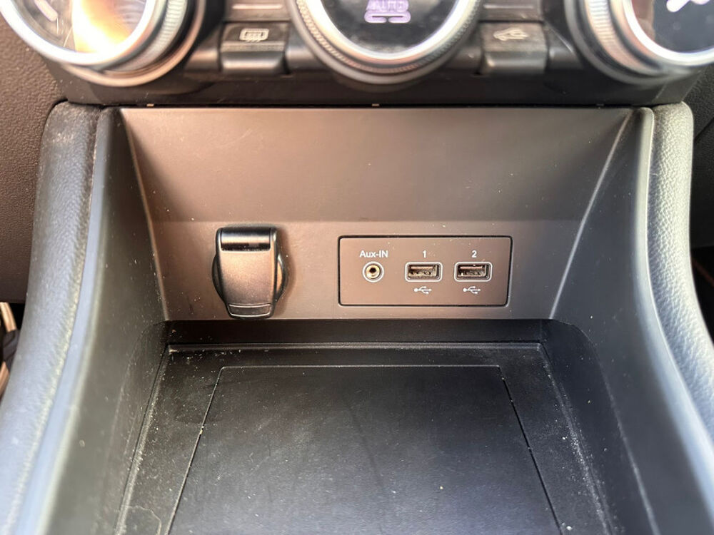 Captur 1.5 BLUE DCI 115CH INTENS 2020 occasion 38130 ECHIROLLES