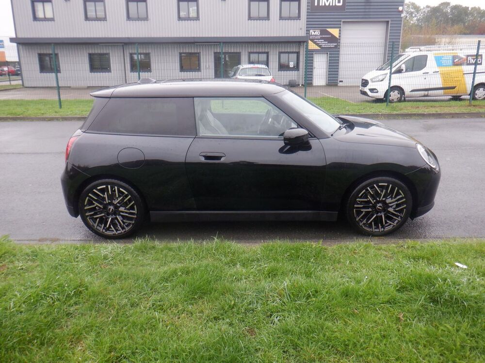 MINI COUPE BEV LCI COOPER ELECTRIC E 184 CH FAVOURED 2024 occasion 27310 Bourg-Achard