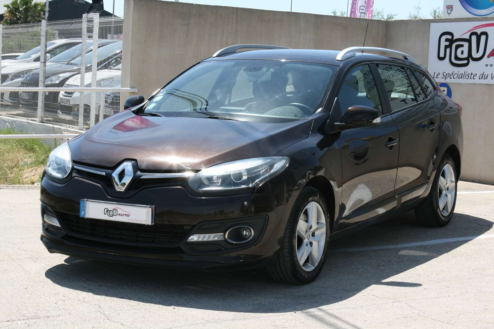 M&eacute;gane III Estate 1.5 DCI 95CH LIMITED ECO&sup2; 2015 2014 occasion 30600 Vestric-et-Candiac