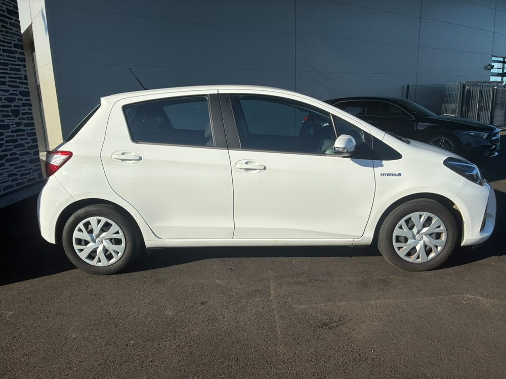 Yaris 100H FRANCE BUSINESS AFFAIRES RC19 2020 occasion 53810 CHANGE