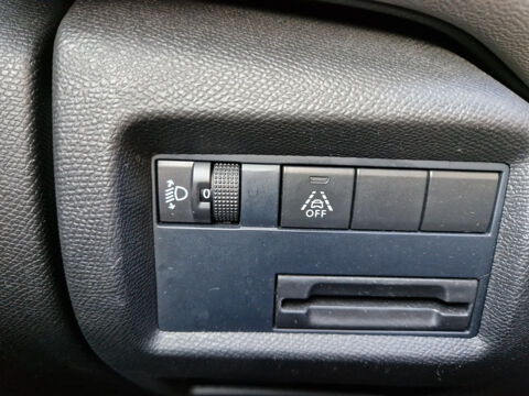 C5 aircross BLUEHDI 130CH S&S FEEL 2020 occasion 29200 Brest