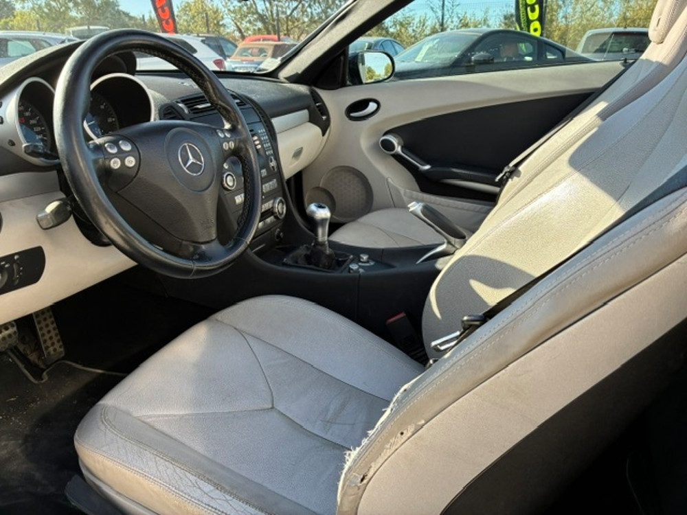 SLK 200 KOMPRESSOR 2005 occasion 30360 V&eacute;z&eacute;nobres