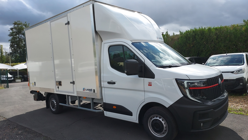 Master F3500 L3 2.0 BLUE DCI 150CH CAISSE 20M3 +HAYON 2025 occasion 60600 Clermont