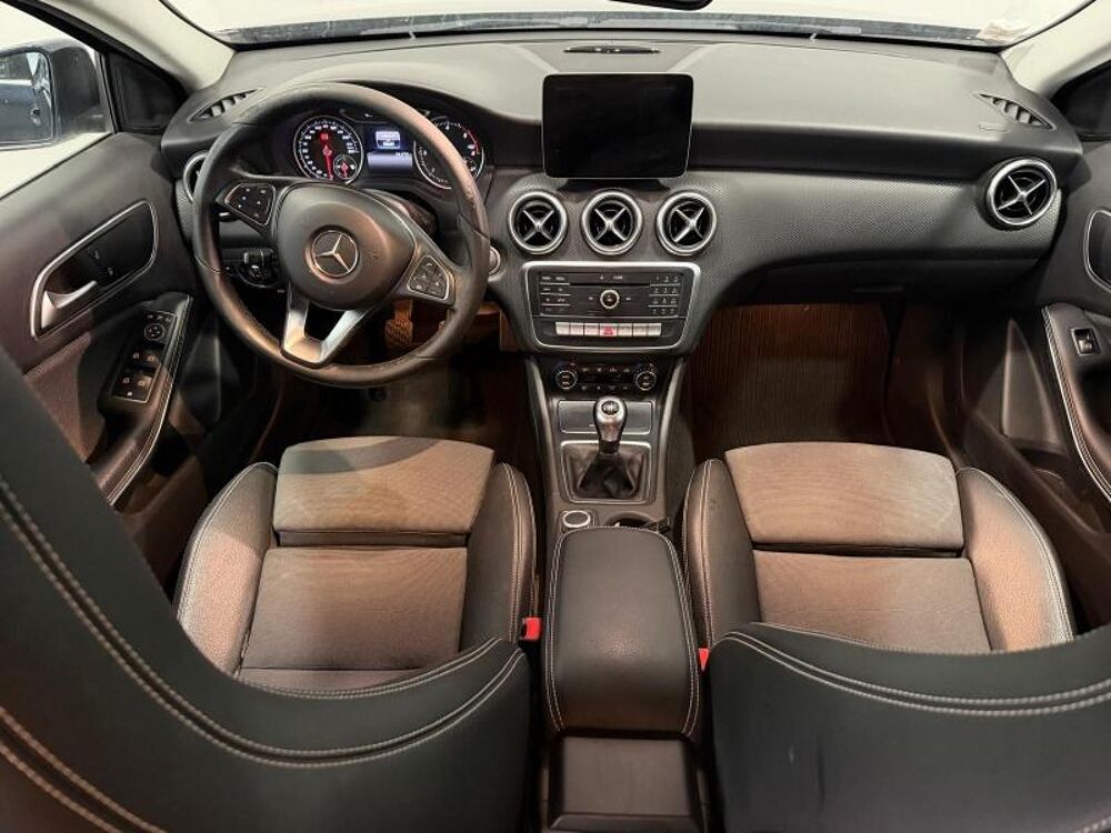 Classe A 180 d BlueEFFICIENCY EDITION Intuition 2017 occasion 78520 LIMAY