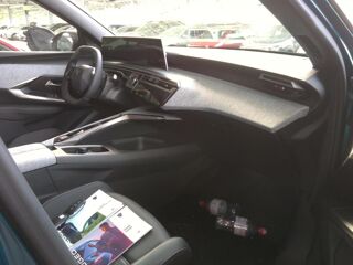 5008 Hybrid 145ch Allure e-DCS6 / Pack vision 360 & Drive assist 2025 occasion 28500 Vernouillet