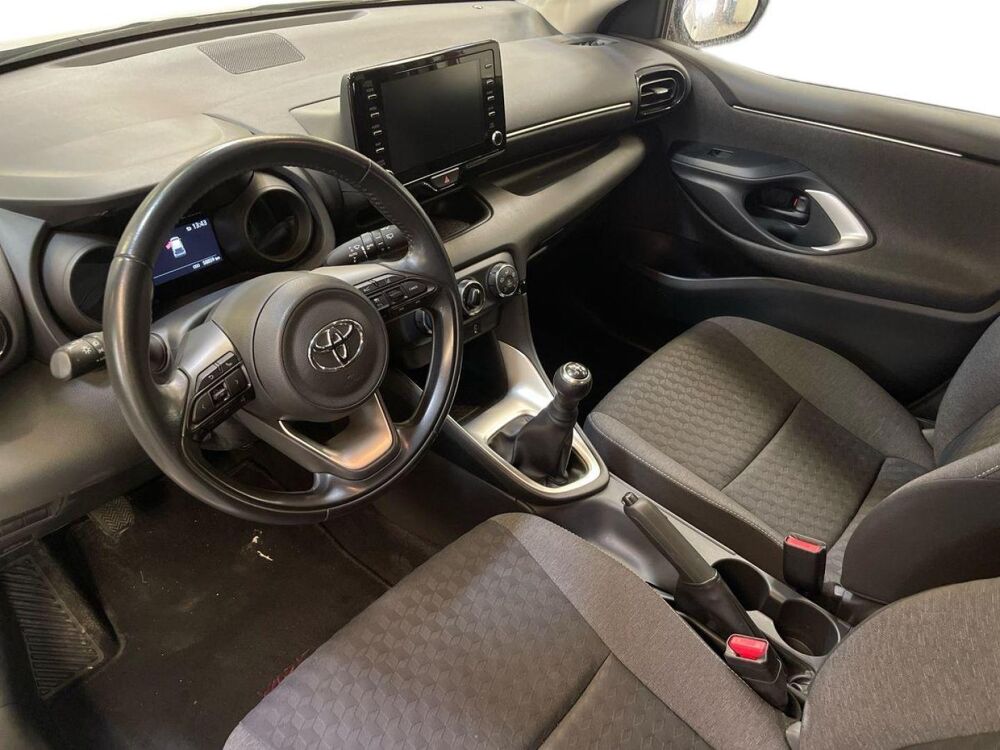 Yaris 70 VVT-i Design 5p MY22 2021 occasion 13400 Aubagne