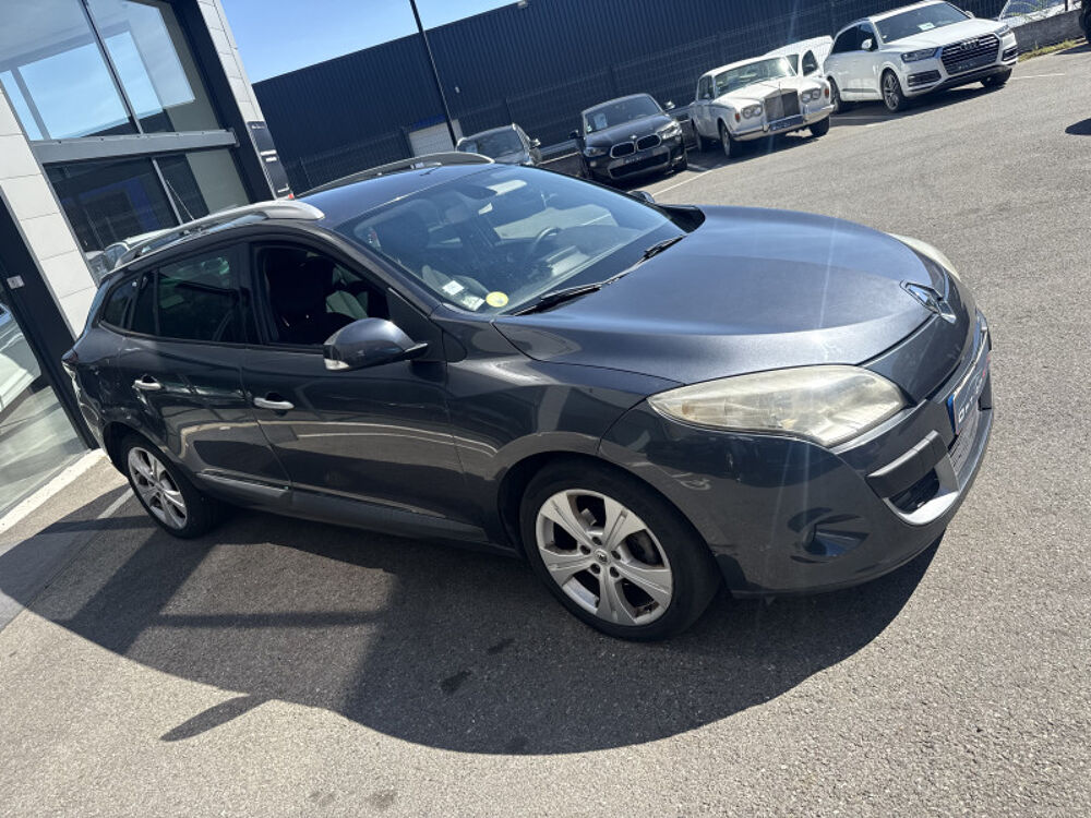 M&eacute;gane III Estate 1.5 DCI 110CH FAP AUTHENTIQUE ECO&sup2; (Sans Garantie) 2010 occasion 31140 Aucamville