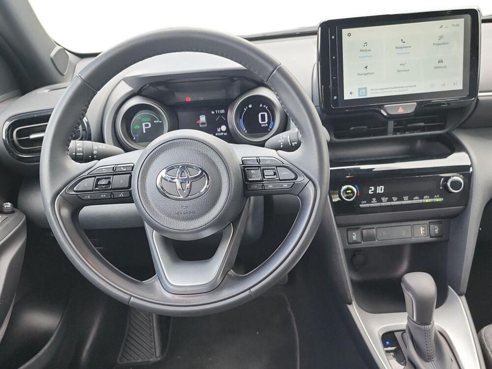 Yaris Cross 116h Design MY22 2023 occasion 13730 Saint-Victoret
