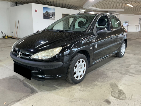 Annonce voiture Peugeot 206 5990 €