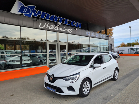 Renault clio v STE 1.5 SOCI&Eacute;T&Eacute; BLUE DCI 8