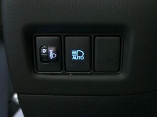 C-HR 1.8 Hybride 122ch Dynamic Business E-CVT 2023 occasion 77400 Lagny-sur-Marne