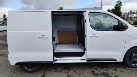 Jumpy M 2.2 DIESEL 180CH AUTOMATIQUE 2026 occasion 12850 Onet-le-Ch&acirc;teau