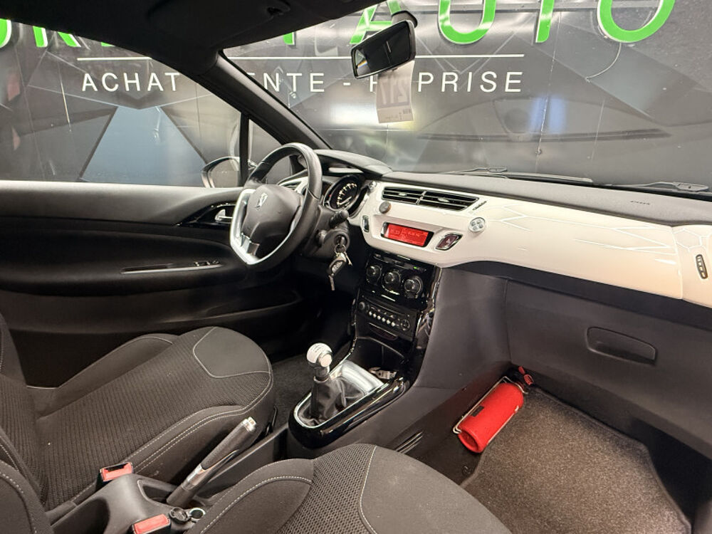 DS3 1.6 E-HDI90 (92) AIRDREAM SO CHIC 5CV 2013 occasion 57185 CLOUANGE