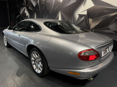 XK R 4.0 SURALIMENTE COUPE BA 1999 occasion 63170 Aubi&egrave;re