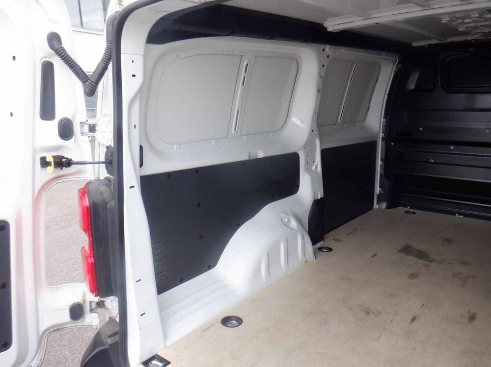 Vivaro L3 AUGMENTE 2.0 D 120CH PACK BUSINESS 2021 occasion 27310 Bourg-Achard