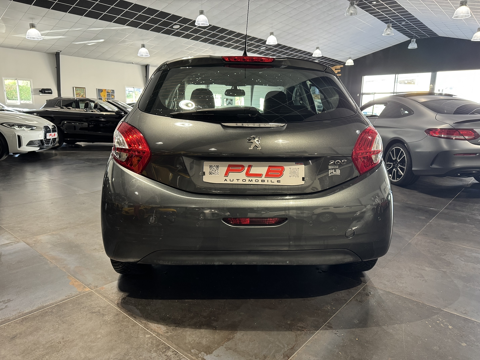 208 1.6 E-HD I115 CV ALLURE 5P 86 000 KM PLBA AUTO 2012 occasion 12000 RODEZ