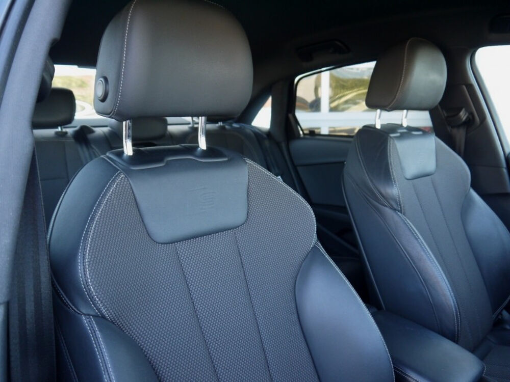A4 2.0 TDI 150CH ULTRA S LINE S TRONIC 7 2017 occasion 38260 La C&ocirc;te-Saint-Andr&eacute;
