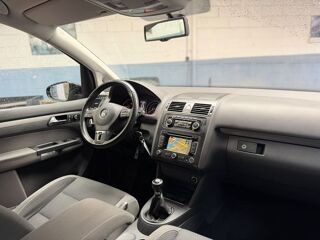 Touran 1.6 TDI 105CH BLUEMOTION TECHNOLOGY FAP CONFORTLINE 2011 occasion 93130 Noisy-le-Sec