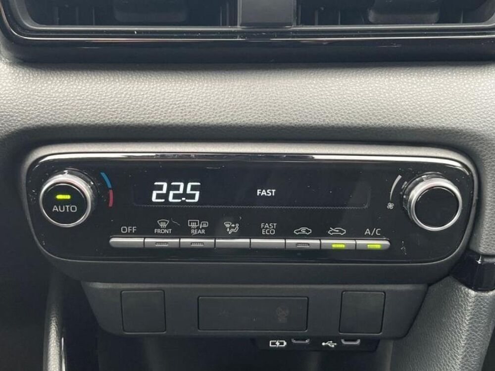 Yaris 116h Design 5p MC24 2025 occasion 13400 Aubagne