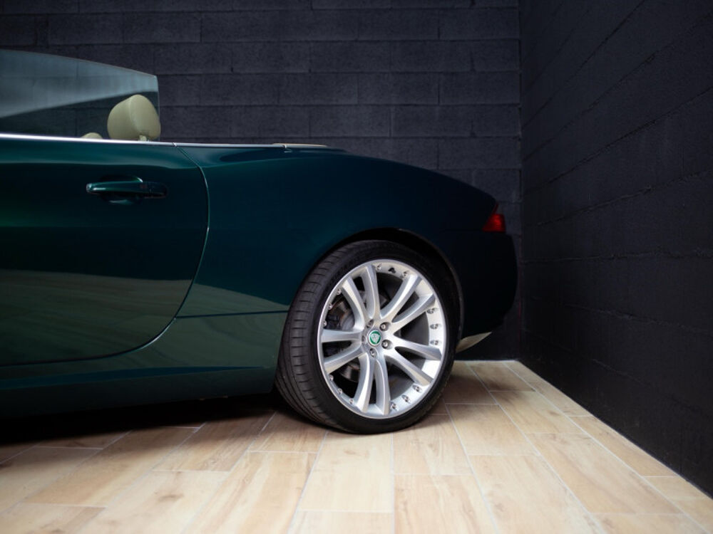 XK R 416CH V8 / BRITISH RACING GREEN / INTERIEUR BEIGE 2007 occasion 10120 SAINT ANDRE LES VERGERS