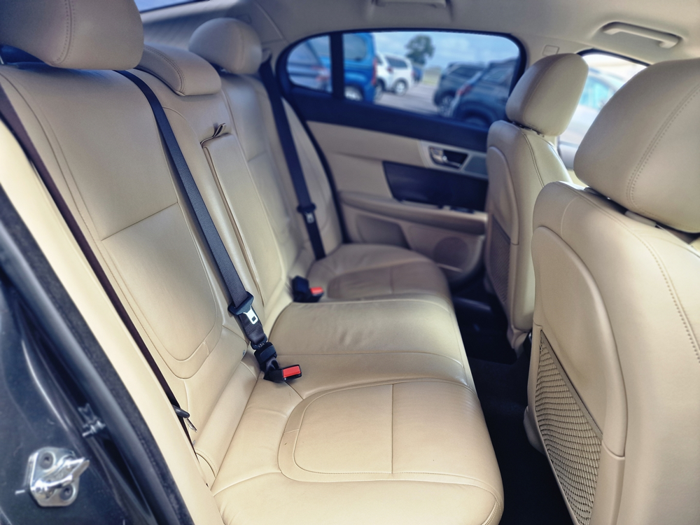 XF 2.2 D 200CH LUXE PREMIUM 2013 occasion 70210 Montdor&eacute;