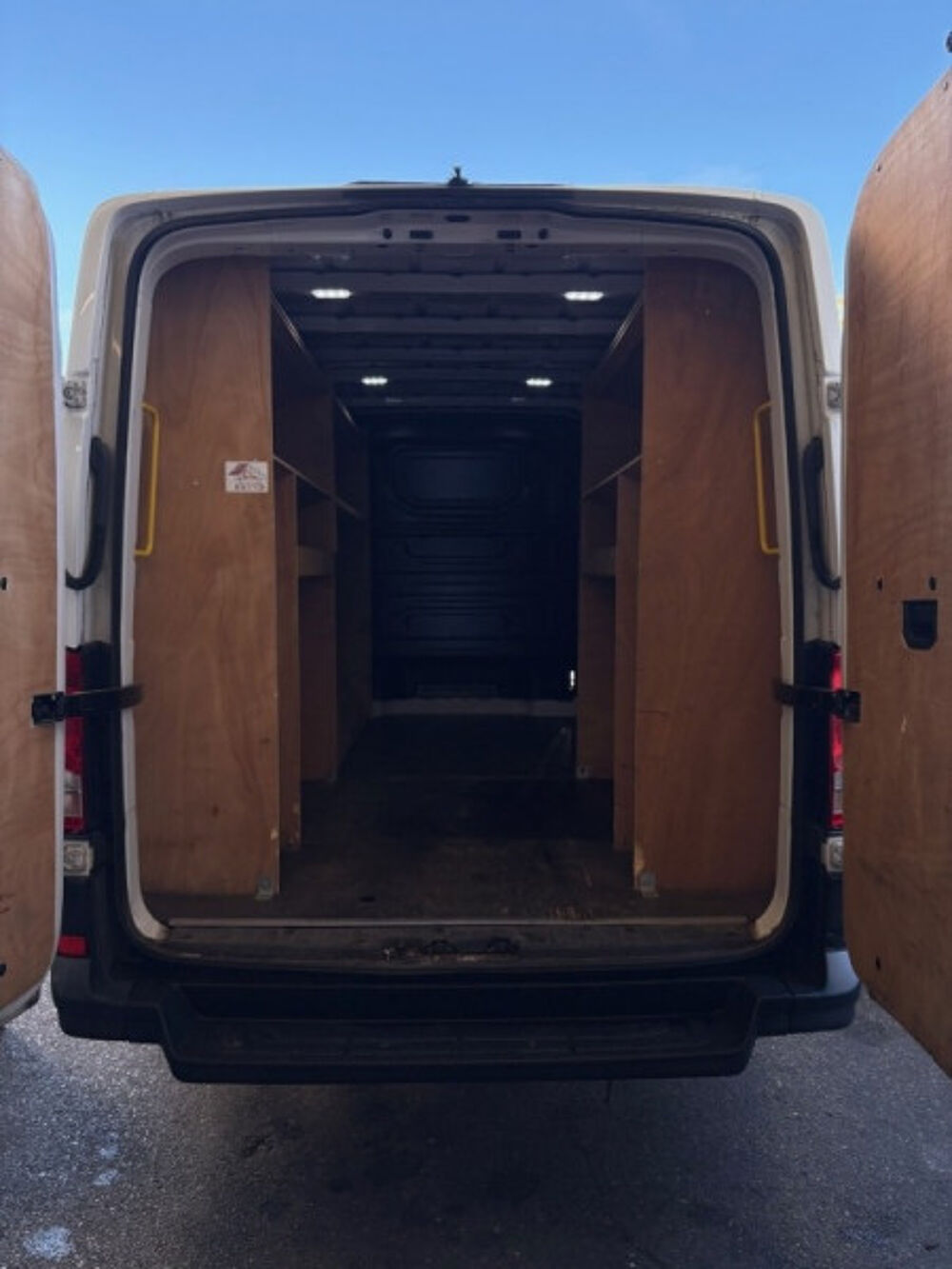 Crafter 2.0 TDI 140CH BVA 2022 occasion 42000 Saint-&Eacute;tienne