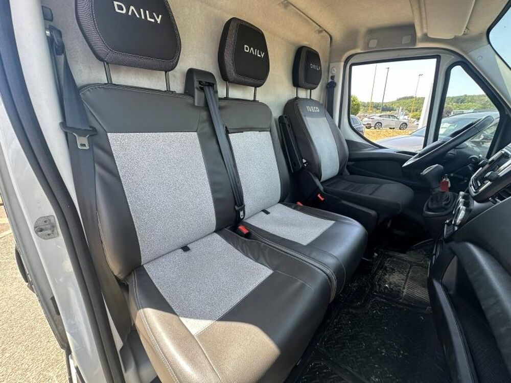 Daily 35S18H V12 2022 occasion 27930 Normanville