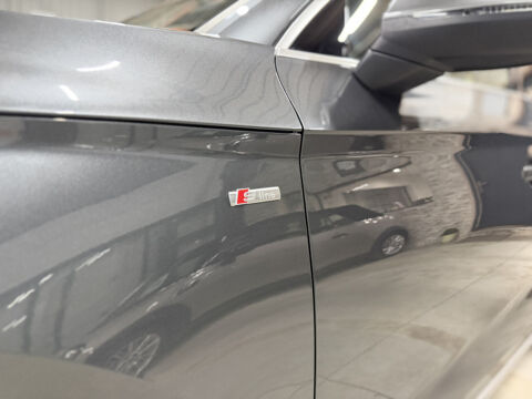 Q5 S-Line Quattro 55 TFSI 367CH S-Tronic Hybride rechargeable [ 2021 occasion 13400 Aubagne
