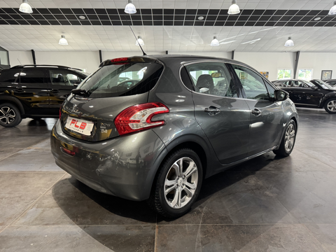 208 1.6 E-HD I115 CV ALLURE 5P 86 000 KM PLBA AUTO 2012 occasion 12000 RODEZ