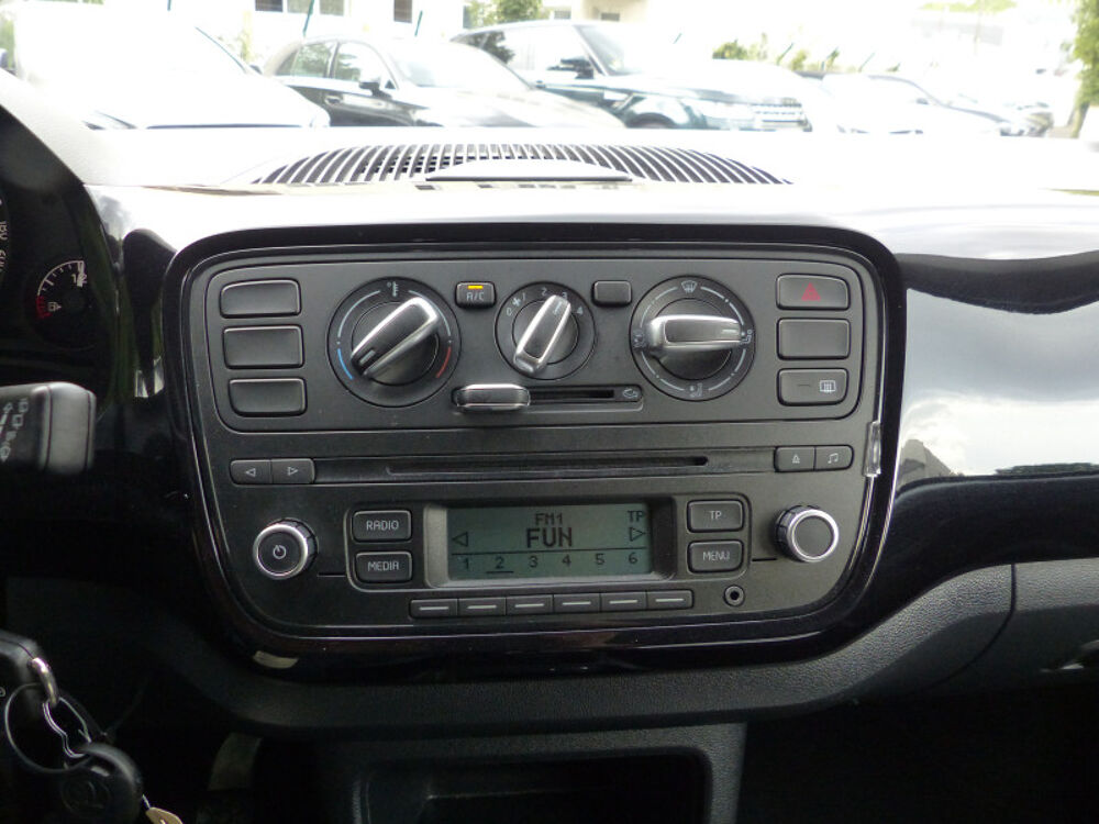 Citigo 1.0 MPI 60CH AMBITION 5P 2016 occasion 77144 Mont&eacute;vrain