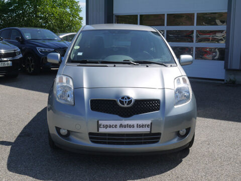 Yaris 87 VVT-I NAVIMEDIA 5P / CHAINE DE DISTRIBUTION 2008 occasion 38260 La C&ocirc;te-Saint-Andr&eacute;