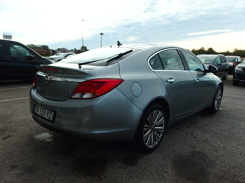 Insignia 2.0 CDTI130 COSMO PACK INNOVATION START&STOP 5P 2013 occasion 10600 Savi&egrave;res