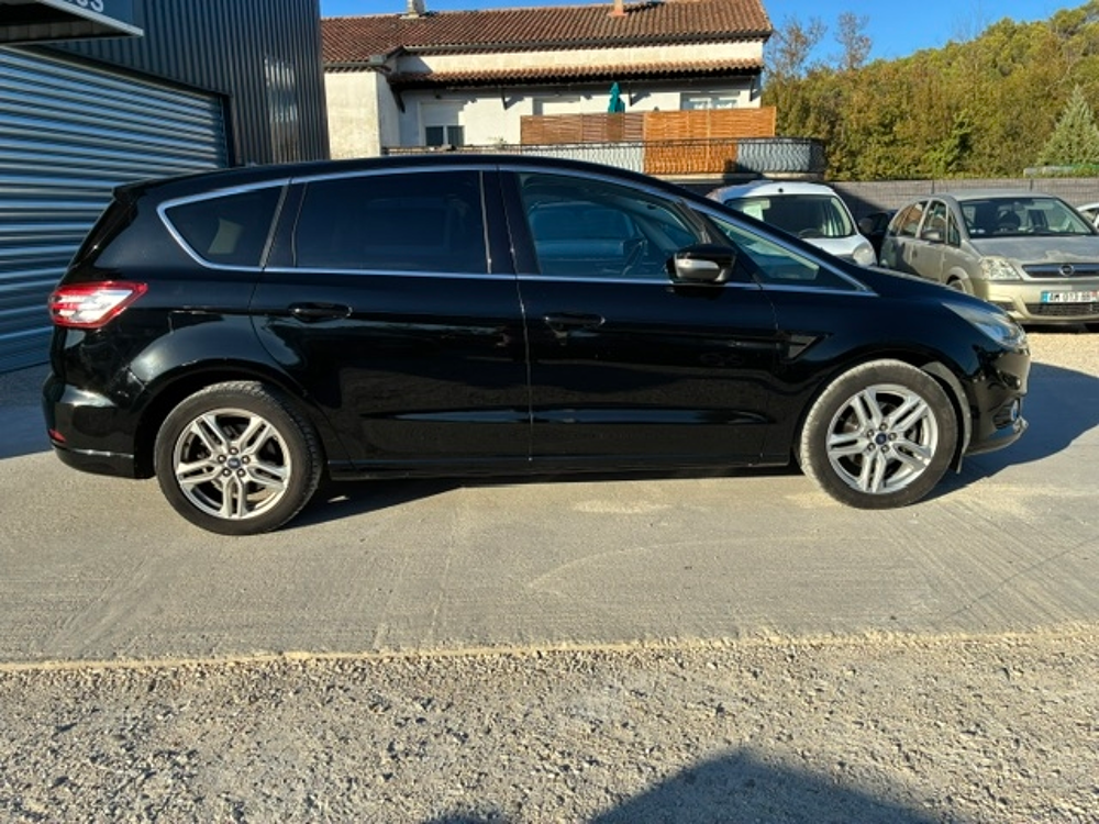 S-MAX 2.0 ECOBLUE 150CH TITANIUM DISTRIBUTION NEUVE 2018 occasion 30360 V&eacute;z&eacute;nobres