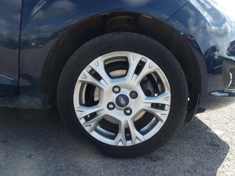Fiesta 1.25 82CH EDITION 5P 2017 occasion 10600 Savi&egrave;res
