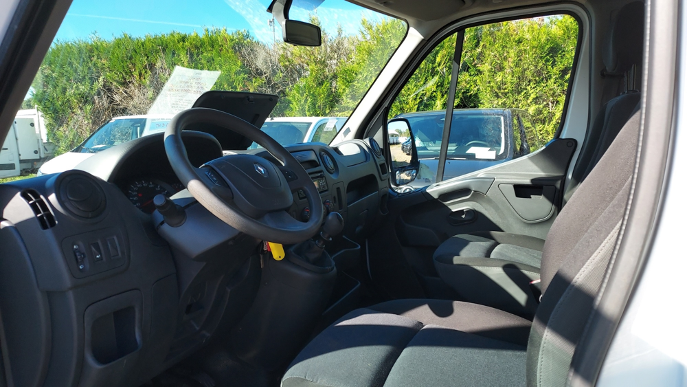 Master R3500RJ L4 2.3 DCI 130CH ENERGY DOUBLE CABINE CONFORT +COFFR 2019 occasion 60600 Clermont