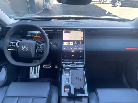 C5 aircross 1.2 HYBRIDE 145CH MAX BOITE AUTOMATIQUE 2026 occasion 12850 Onet-le-Ch&acirc;teau
