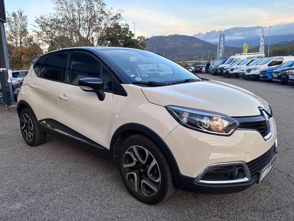 Captur 0.9 TCE 90CH STOP&START ENERGY INTENS EURO6 114G 2016 2016 occasion 38130 ECHIROLLES