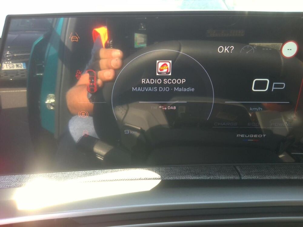 3008 1.2 Hybrid 145ch Allure e-DCS6 / PACK PANORAMIC NAV / 10 km 2025 occasion 56850 Caudan