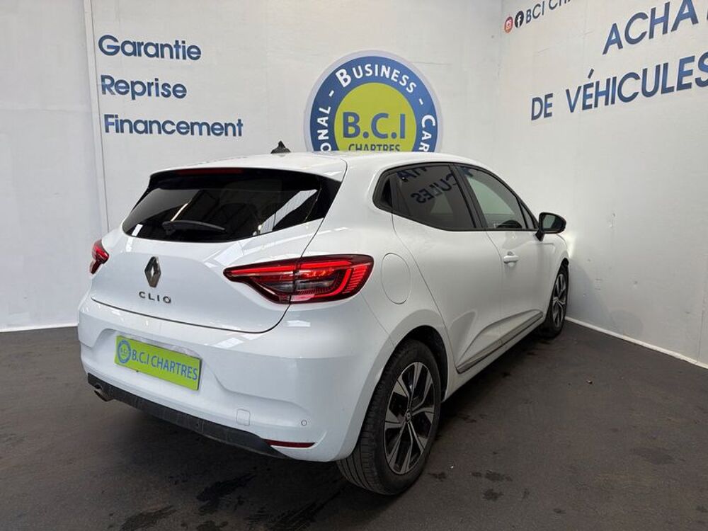 Clio V 1.0 TCE 90CH EVOLUTION X-TRONIC 2022 occasion 28630 Nogent-le-Phaye