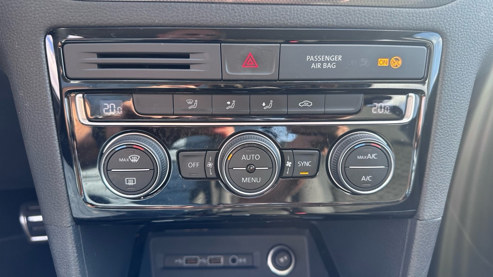 Golf 1.5 TSI EVO 130CH BLUEMOTION TECHNOLOGY CONNECT DSG7 EURO6D- 2019 occasion 12850 Onet-le-Ch&acirc;teau