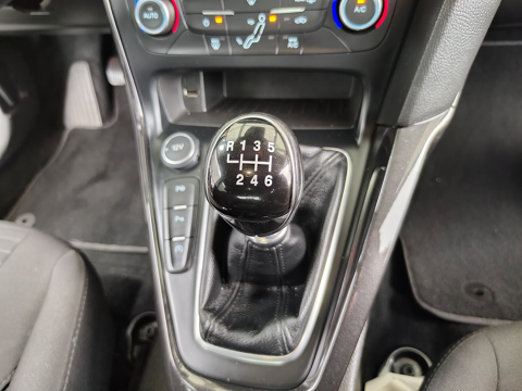 Focus 1.0 ECOBOOST 125CH TITANIUM 2018 occasion 34500 B&eacute;ziers