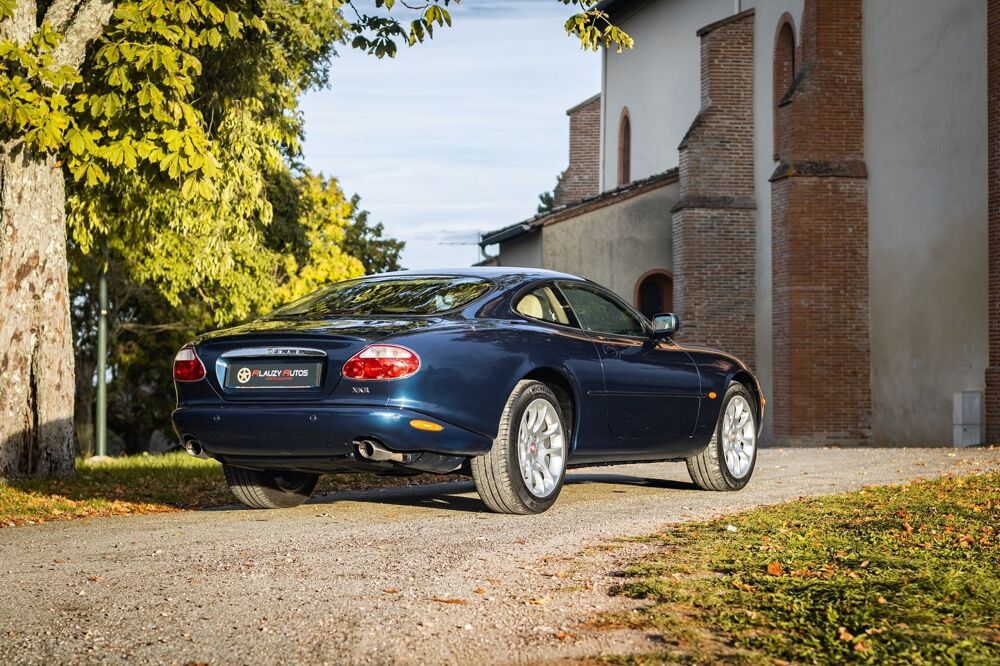 XK R 4.0 SURALIMENTE COUPE BA 2001 occasion 31340 VACQUIERS