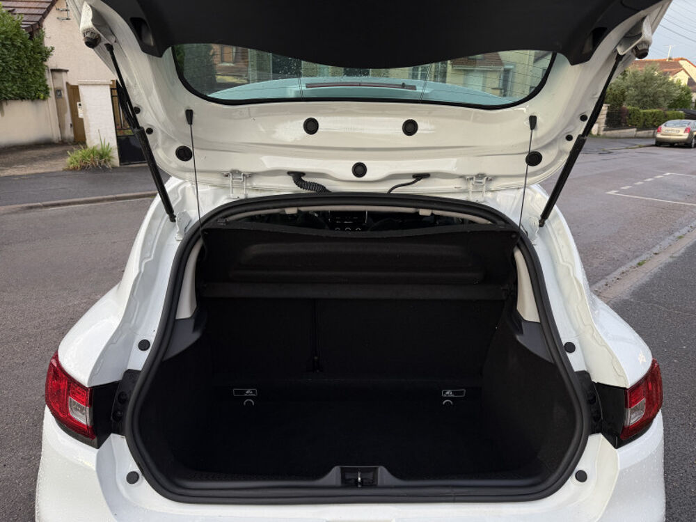 Clio IV 1.5 DCI 90CH LIMITED EDC ECO&sup2; 2013 occasion 95480 PIERRELAYE